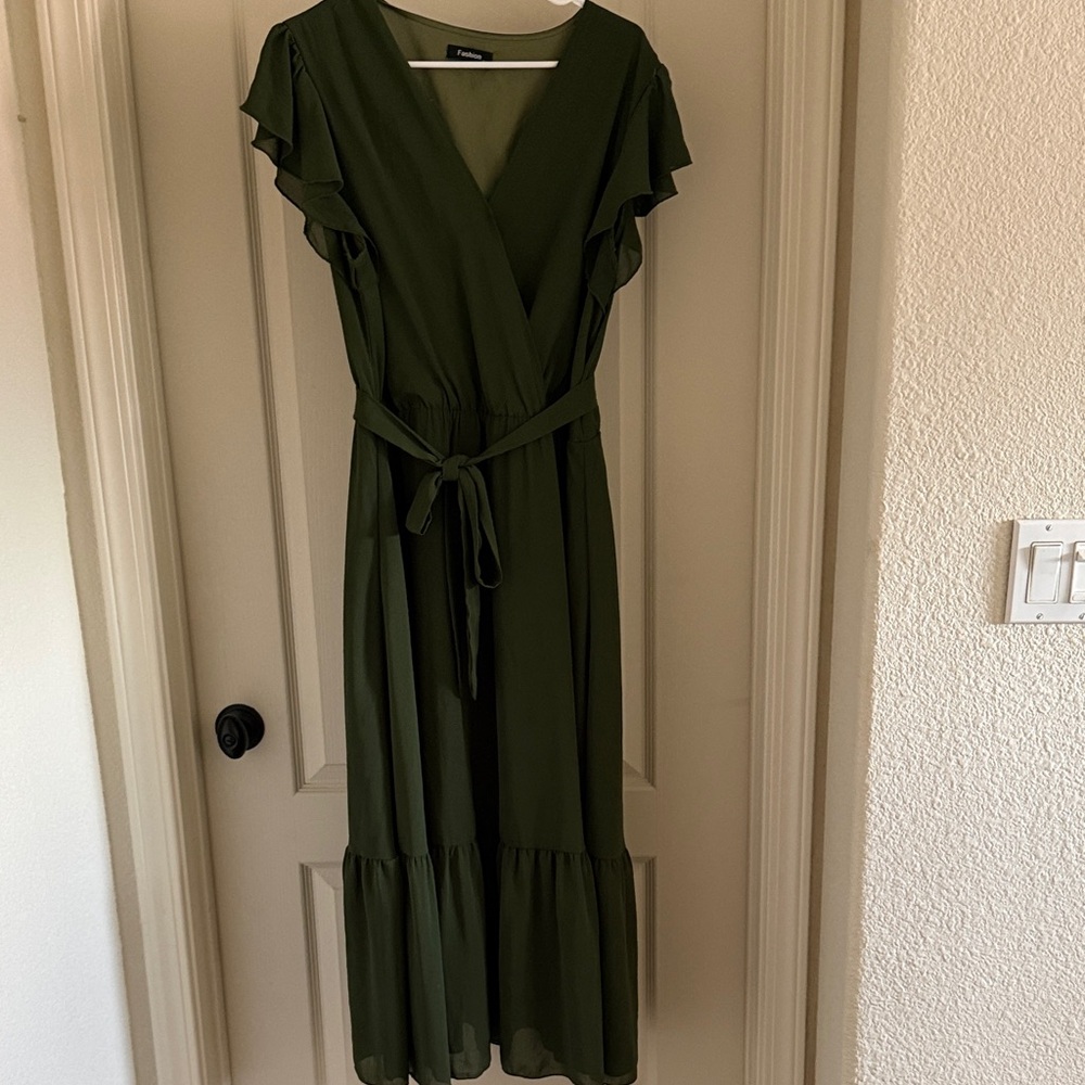Elegant Green Maxi Dress